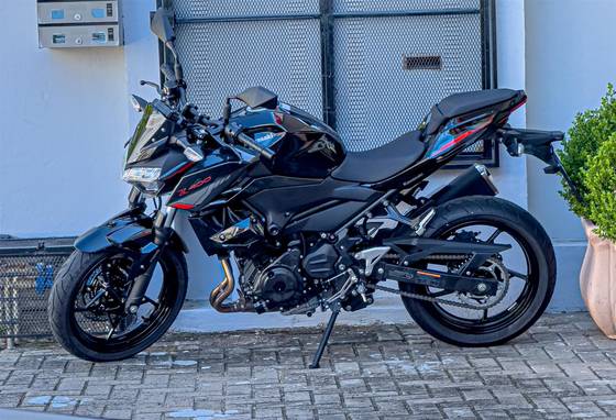 KAWASAKI Z400 